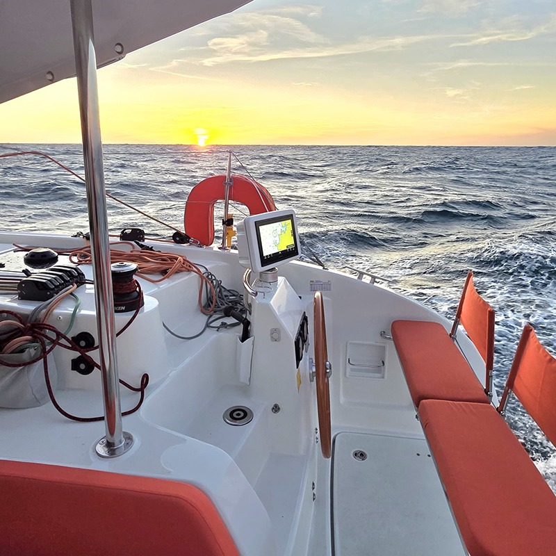 Excess11_M_bandol011